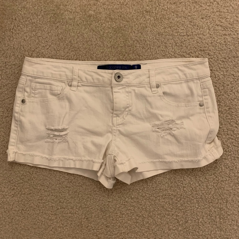White denim shorts - size 9